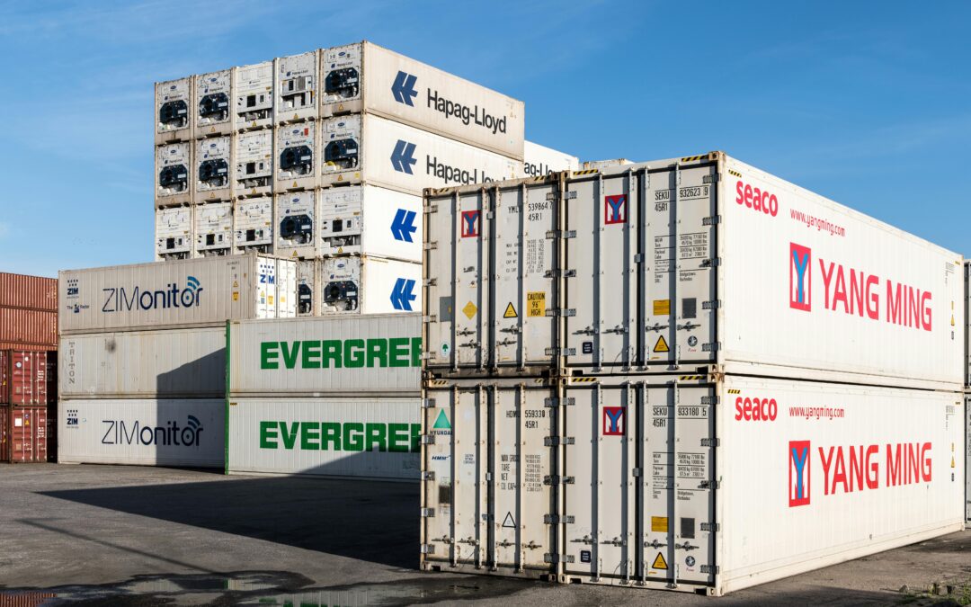 Quick Guide to Finding Shipping Containers in Ontario