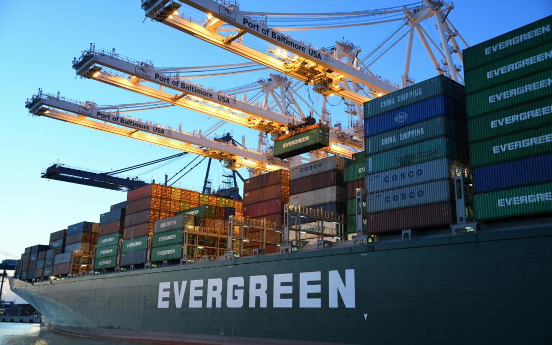 The Advantages of Renting Shipping Containers for Short-Term Storage Needs