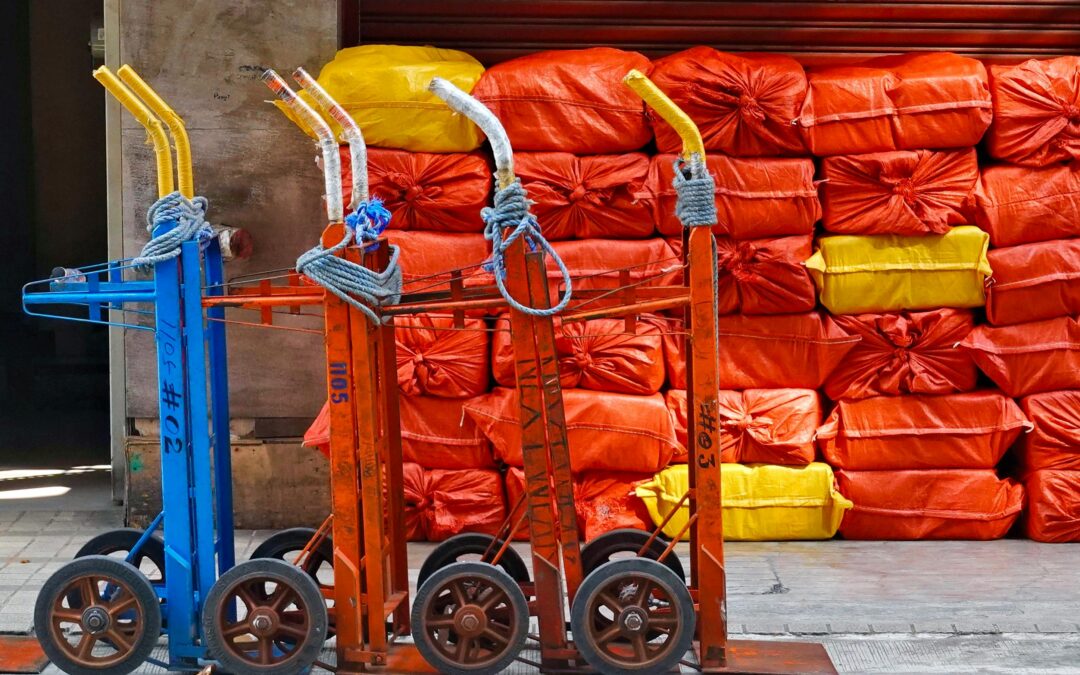 Buy or Rent Shipping Containers: Which Option Is Better?